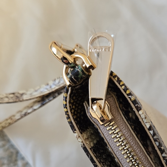 Brahmin Arianna Wristlet in Multi-Flashback. Exclusive. SOLD OUT. HTF. RARE. - Picture 4 of 16